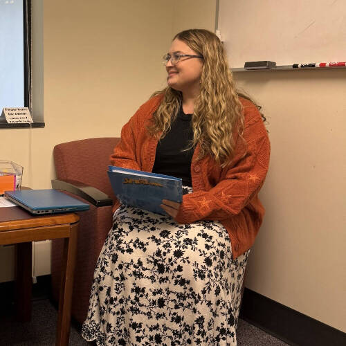 Maddie Hartz in GA office
